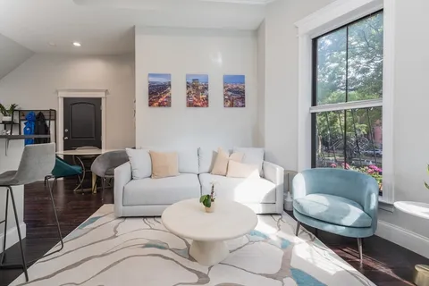 $975,000 | 21 Worcester Square, Unit 2, Boston, MA 02118
