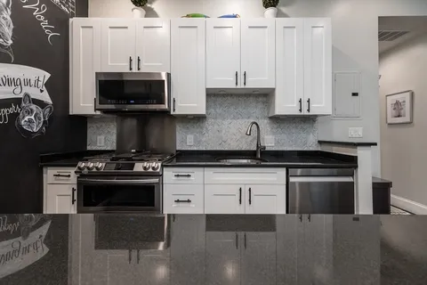 $975,000 | 21 Worcester Square, Unit 2, Boston, MA 02118