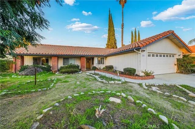 $420,000 | 42290 Mayberry Avenue, Hemet, CA 92544