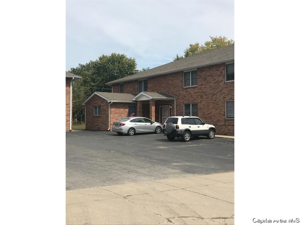 555 East Madison Street Riverton, IL 62561 - Photo 3 of 14