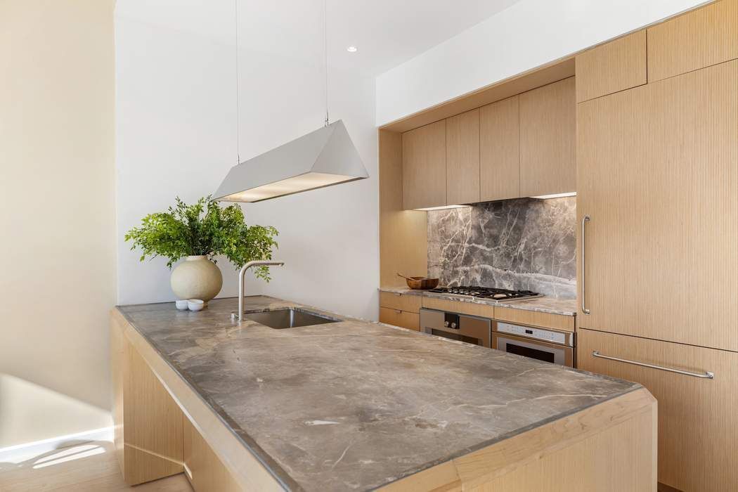 30 Front Street, Unit 17E Brooklyn, NY 11201 - Photo 4 of 30