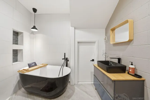 $2,550,000 | 3414 Villa Terrace, San Diego, CA 92104