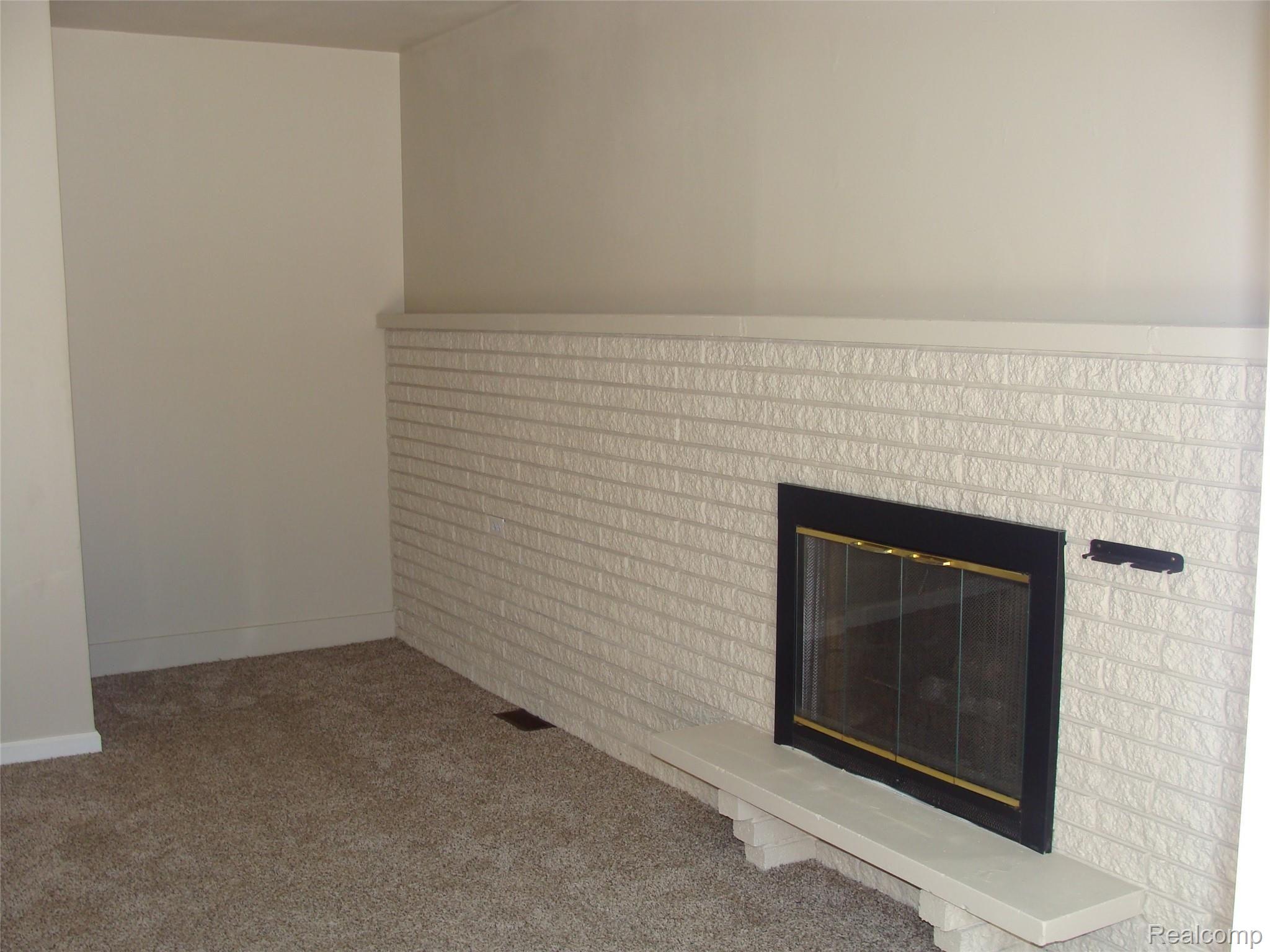 2312 Common Road Warren, MI 48092 - Photo 22 of 26 DSC06228.JPG