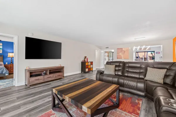$294,999 | 11255 Green Lake Drive, Unit 203, Boynton Beach, FL 33437