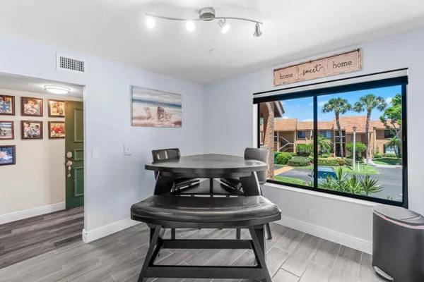 $294,999 | 11255 Green Lake Drive, Unit 203, Boynton Beach, FL 33437