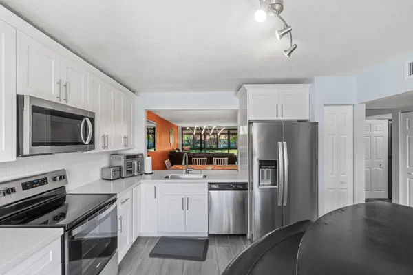 $294,999 | 11255 Green Lake Drive, Unit 203, Boynton Beach, FL 33437