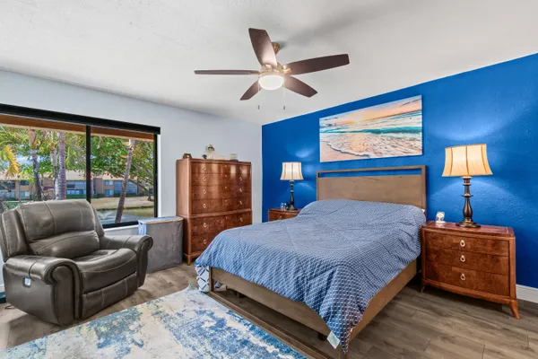 $294,999 | 11255 Green Lake Drive, Unit 203, Boynton Beach, FL 33437