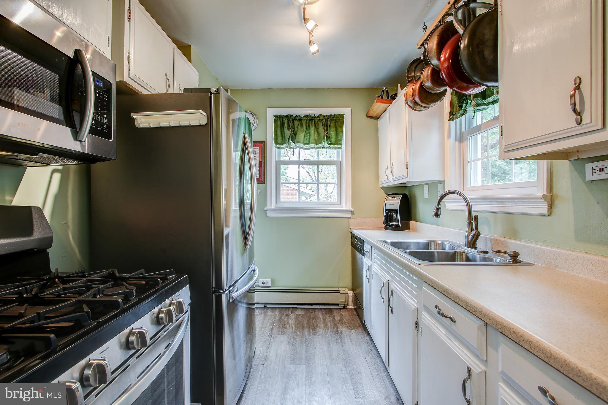10008 Dallas Avenue Silver Spring, MD 20901 - Photo 14 of 29 Gallery Image 14