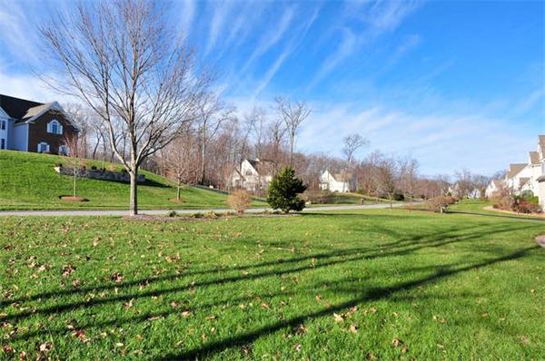 23 Smith Road Hopkinton, MA 01748 - Photo 3 of 16 Gallery Image 3
