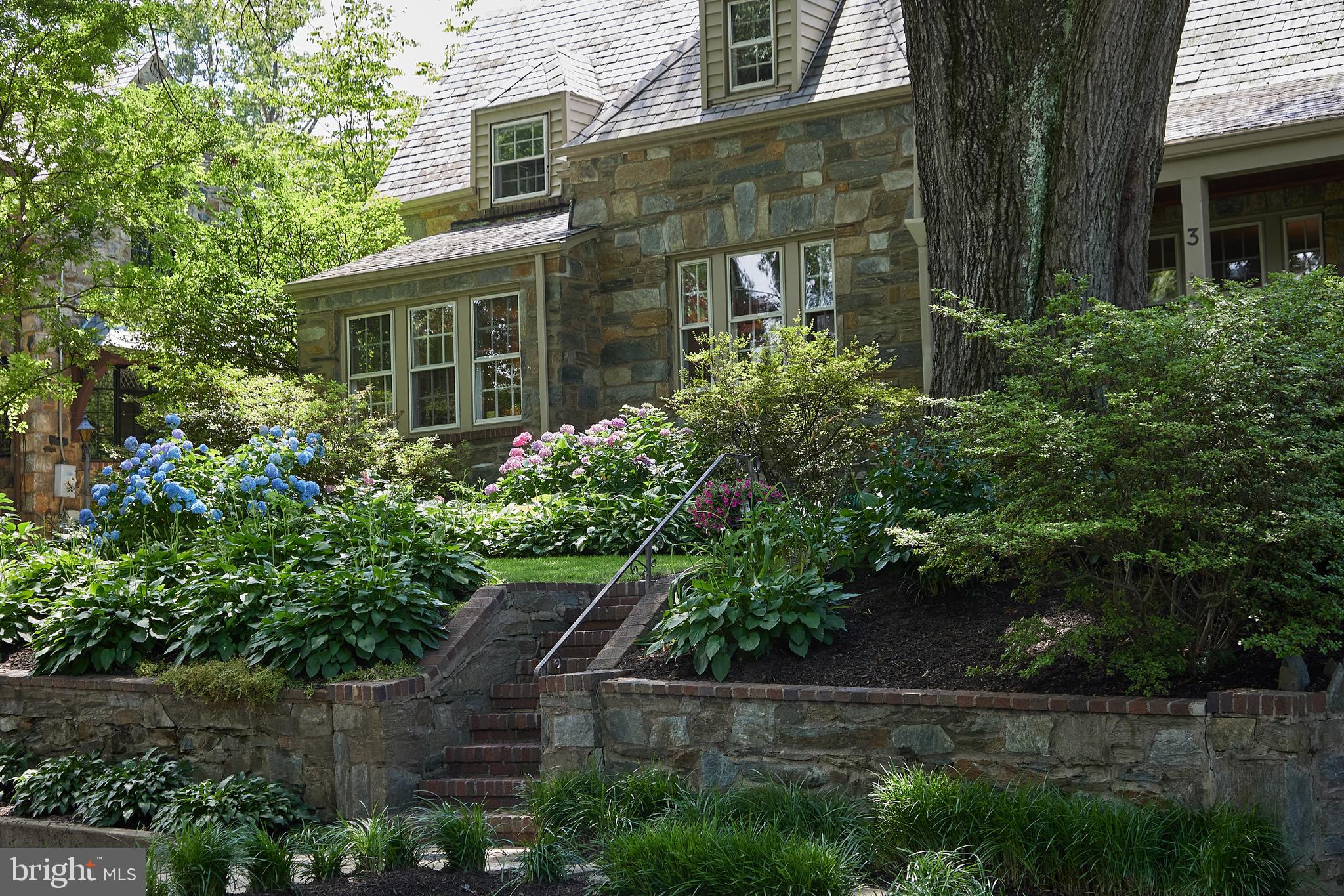 3 Hilltop Road Silver Spring, MD 20910 - Photo 2 of 56