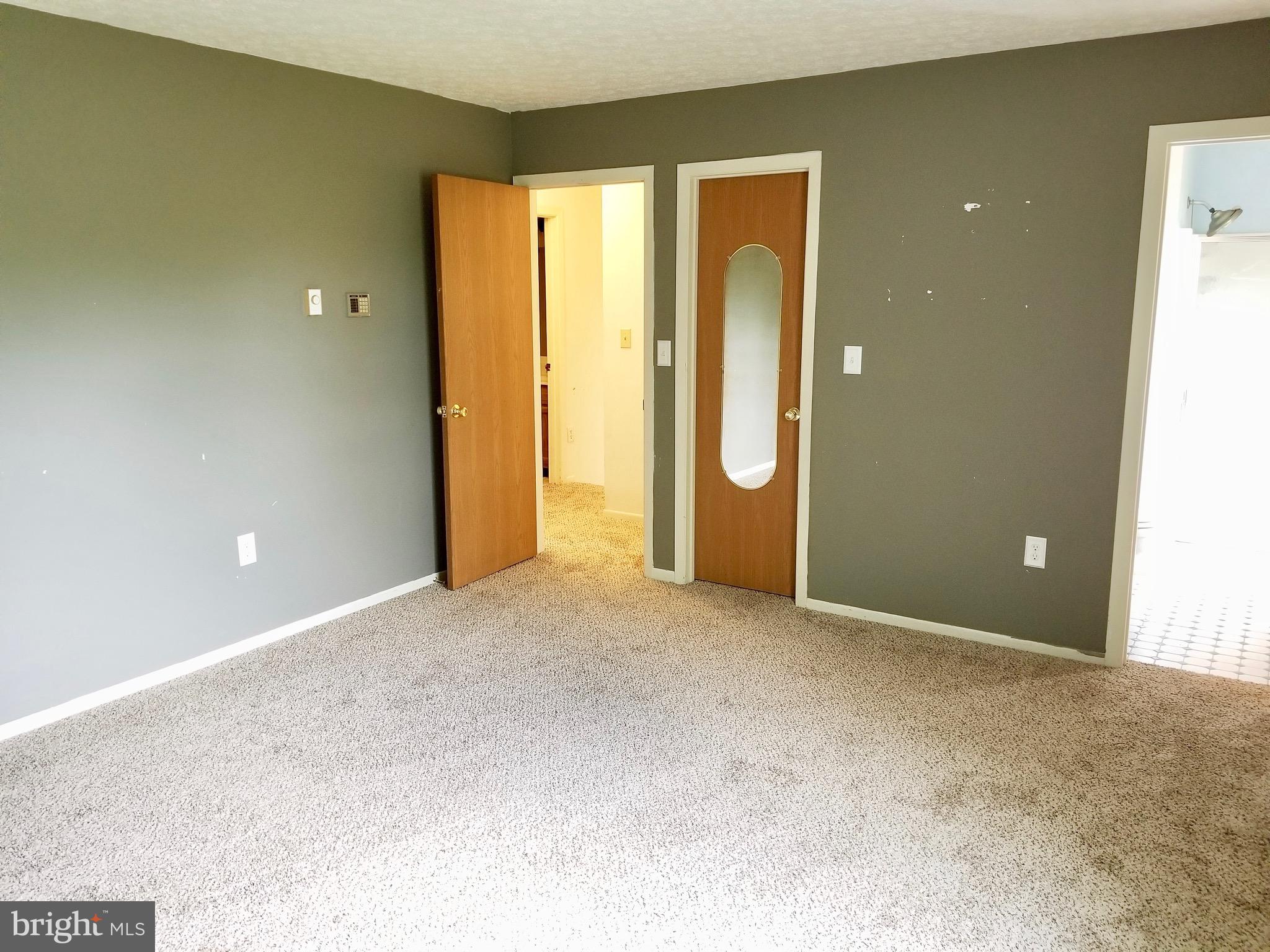 345 Grade Road Falling Waters, WV 25419 - Photo 13 of 41