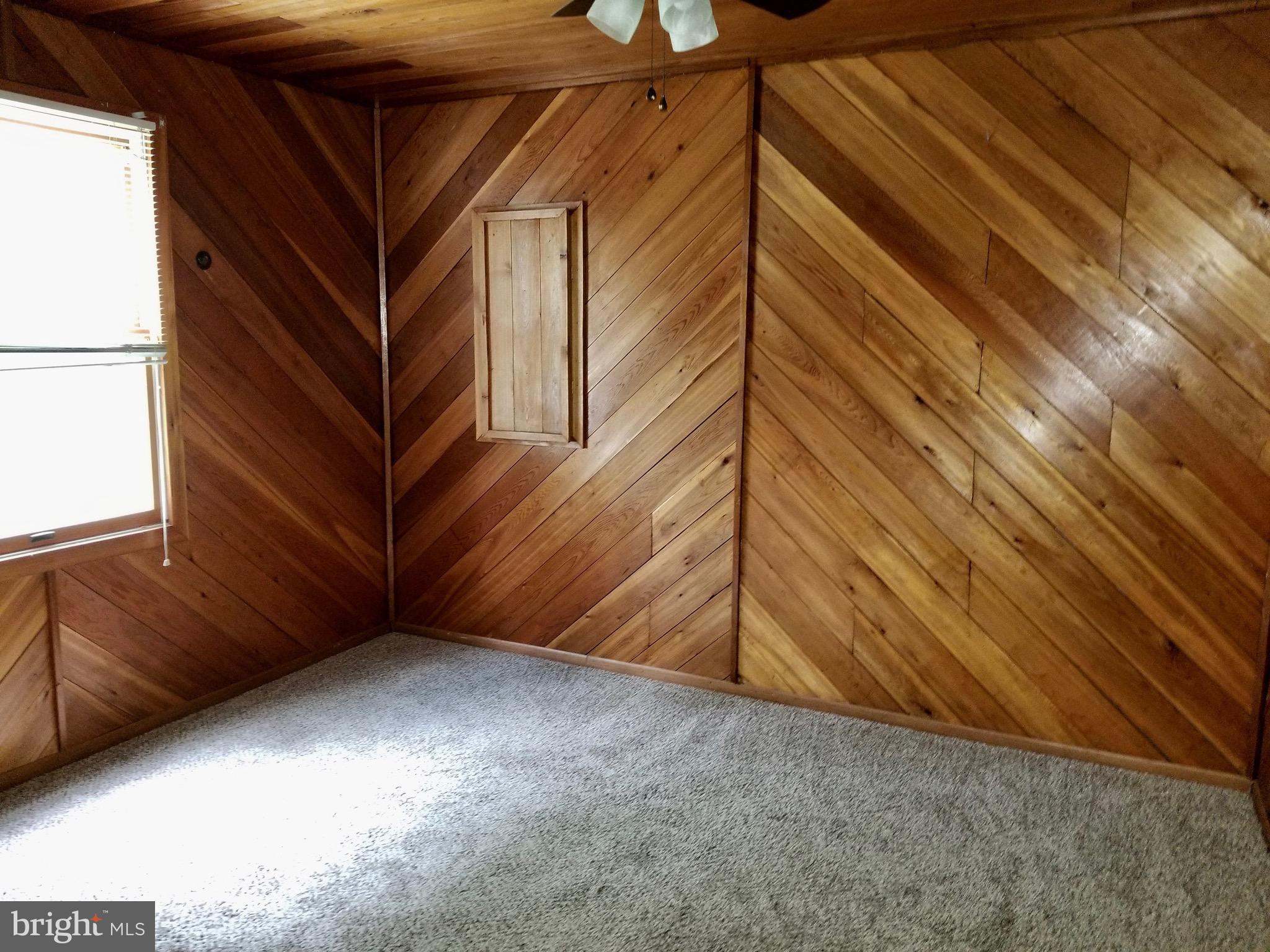 345 Grade Road Falling Waters, WV 25419 - Photo 22 of 41