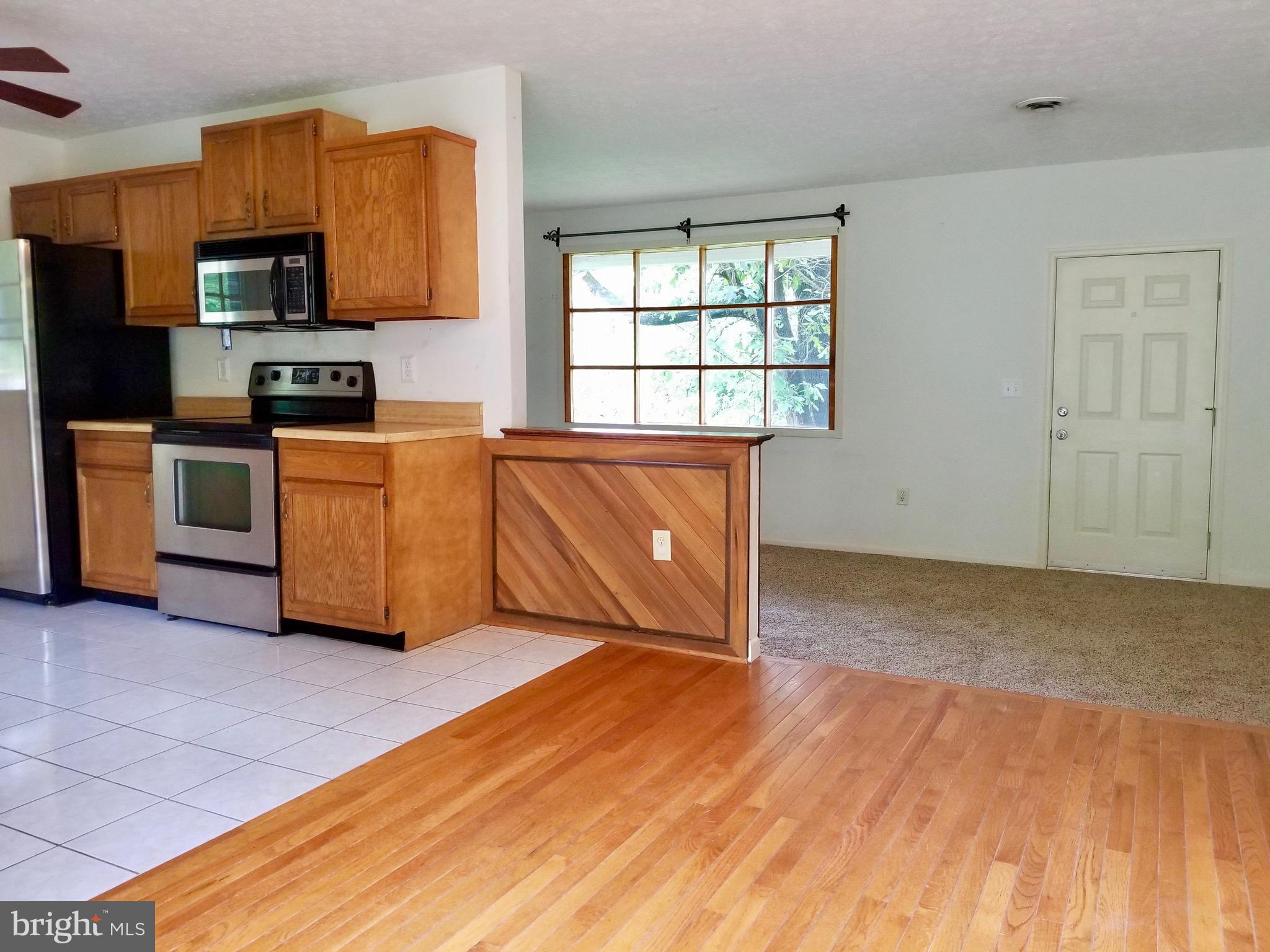 345 Grade Road Falling Waters, WV 25419 - Photo 5 of 41