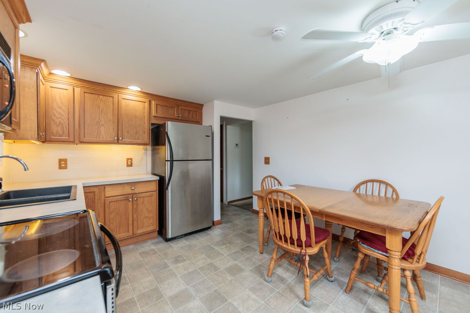2765 Nagel Road Avon, OH 44011 - Photo 4 of 11