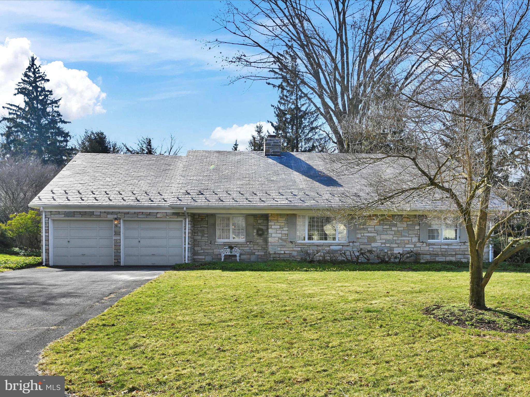 1418 Clayton Road Lancaster, PA 17603 - Photo 1 of 34 Front