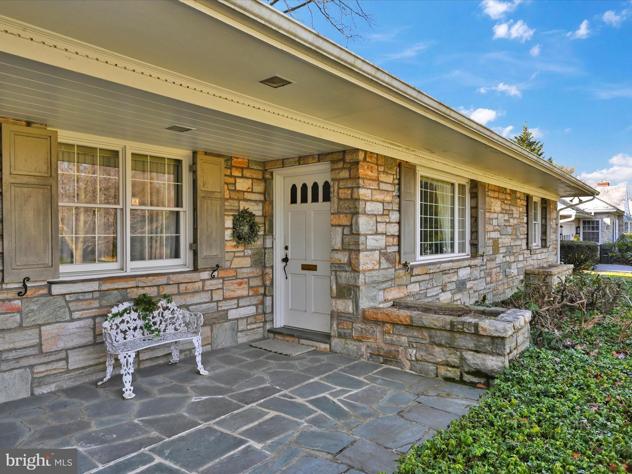 1418 Clayton Road Lancaster, PA 17603 - Photo 4 of 34 Porch
