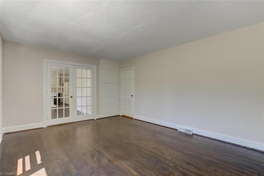 4377 High Point Road Kernersville, NC 27284 - Photo 5 of 32 Gallery Image 5