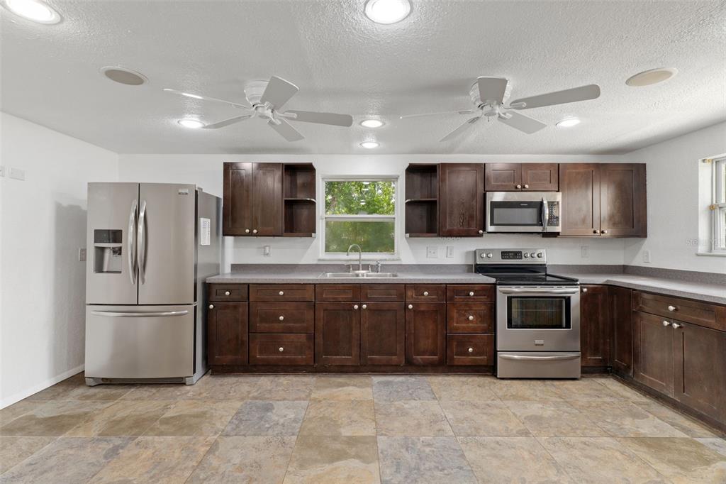 4104 Arrowhead Avenue Spring Hill, FL 34606 - Photo 7 of 36