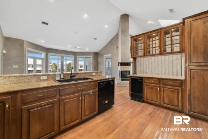 32165 River Road Orange Beach, AL 36561 - Photo 9 of 29 Kitchen