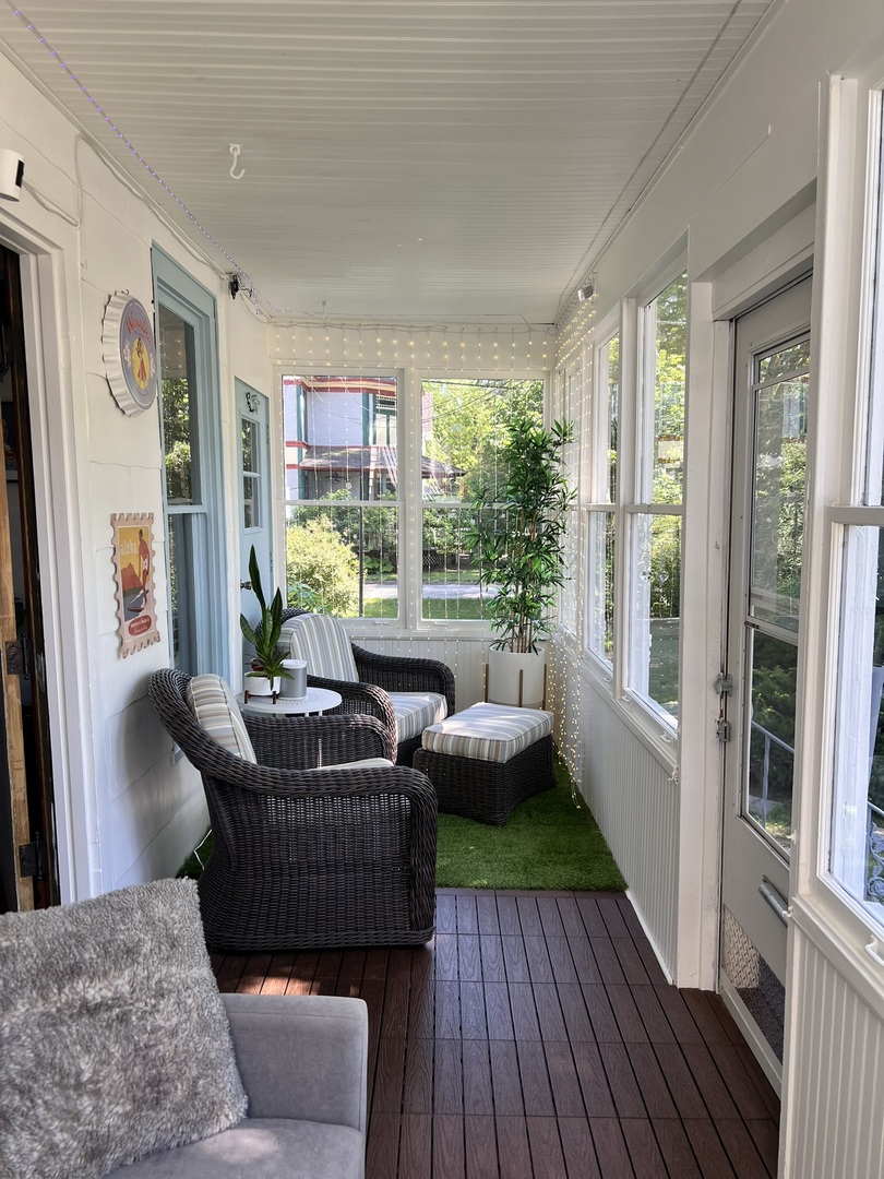 24021 Chicago Street Plainfield, IL 60544 - Photo 34 of 41 a living room with furniture and a large window