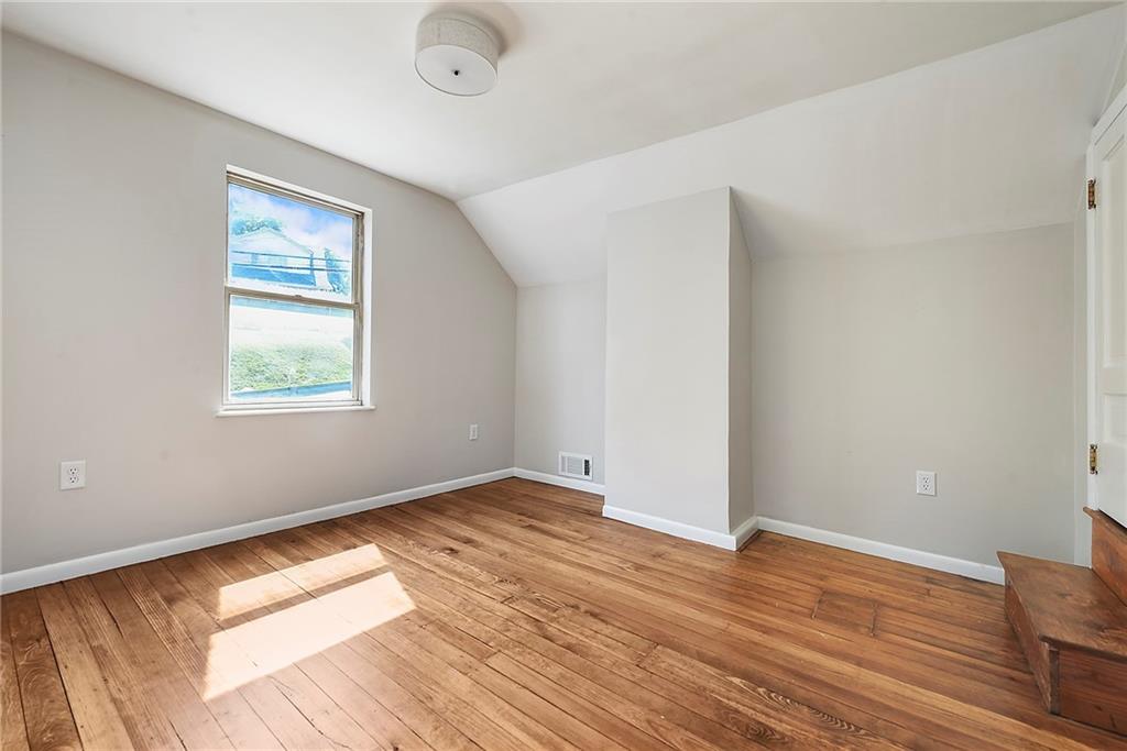 3260 McRoberts Road Pittsburgh, PA 15234 - Photo 23 of 37 Gallery Image 23