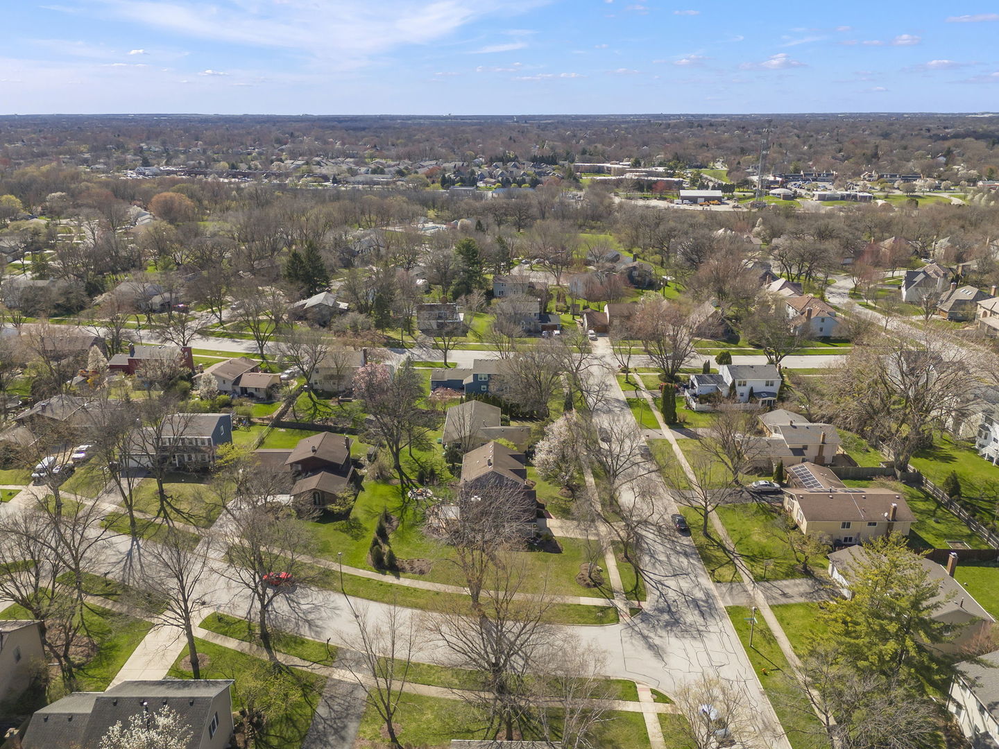 472 Sheffield Road Naperville, IL 60565 - Photo 43 of 47 an aerial view of multiple house