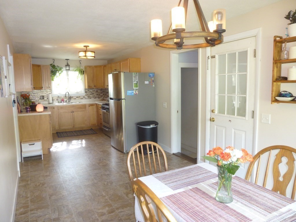 15 Ridge Road West Brookfield, MA 01585 - Photo 2 of 29 Gallery Image 2