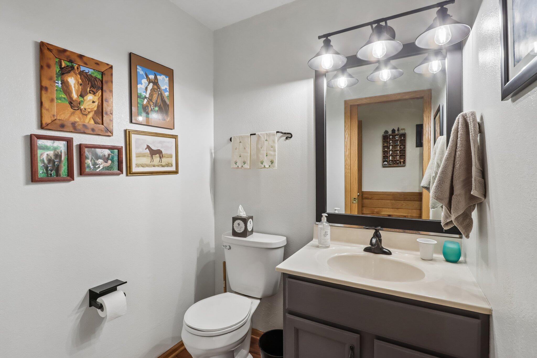 355 Maple Heights Road Medina, WI 53559 - Photo 24 of 70 42-web-or-mls-Maple Heights Rd-S2205-042