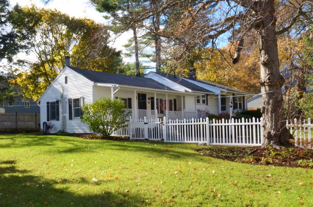 22 Naples Road Hamilton, MA 01982 - Photo 3 of 30 Gallery Image 3