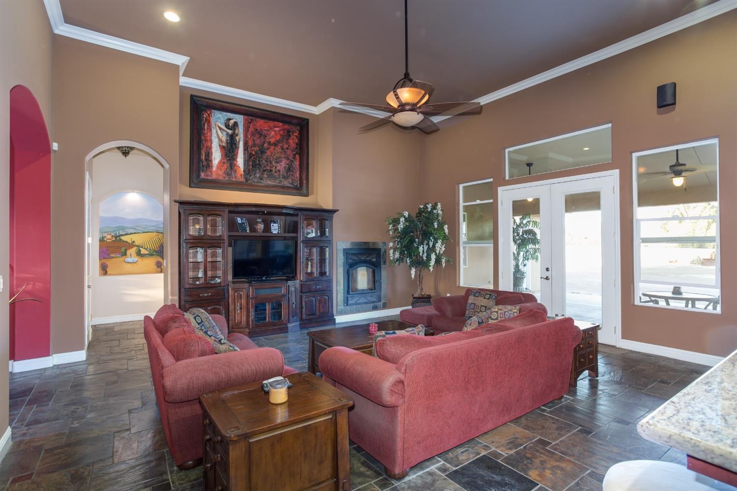 14455 Brookhill Road Madera, CA 93636 - Photo 8 of 32 Gallery Image 8