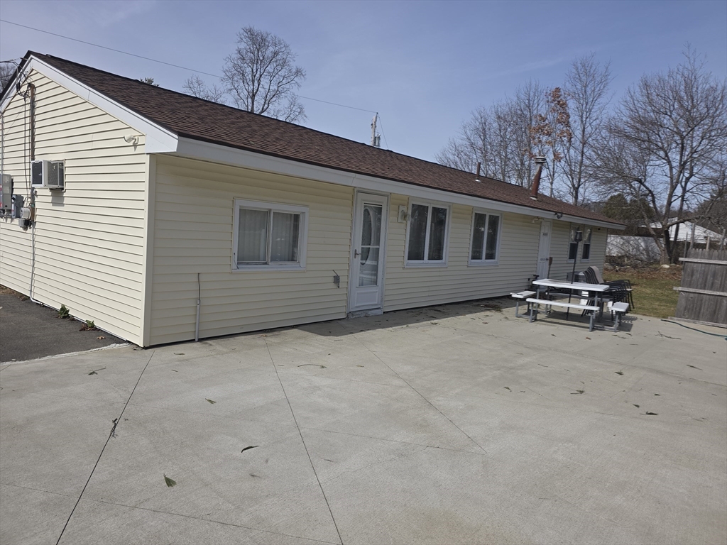 15 Wachusetts Road Brockton, MA 02302 - Photo 4 of 31