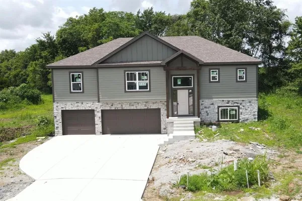 $465,000 | 108 Johnson Circle, Dearborn, MO 64439