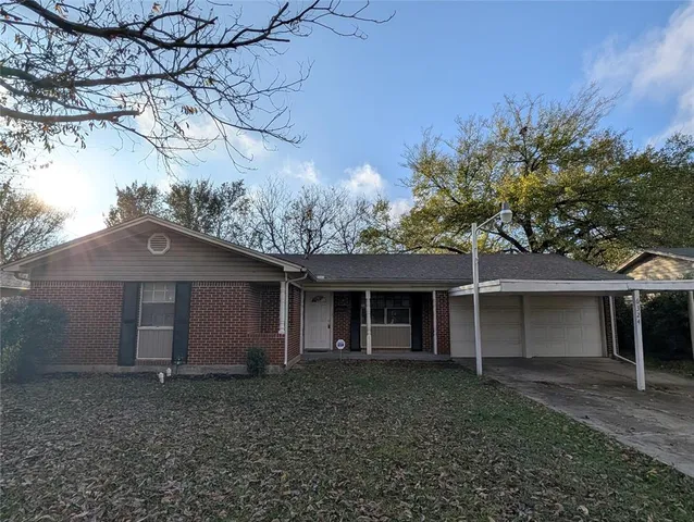 $1,850 | 6324 Regal Road, Forest Hill, TX 76119