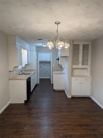 $1,850 | 6324 Regal Road, Forest Hill, TX 76119