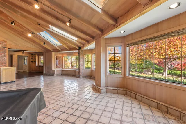 $5,000 | 1880 Meadowview Lane, Reno, NV 89509