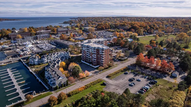 $300,000 | 148 Breakwater Drive, Unit 804, South Portland, ME 04106