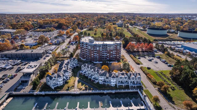 $300,000 | 148 Breakwater Drive, Unit 804, South Portland, ME 04106