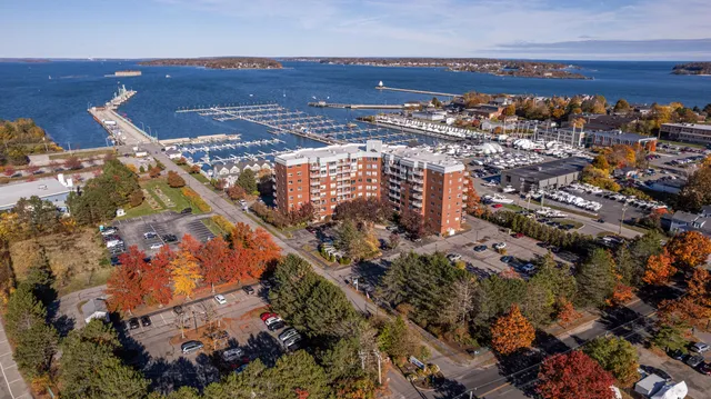 $300,000 | 148 Breakwater Drive, Unit 804, South Portland, ME 04106