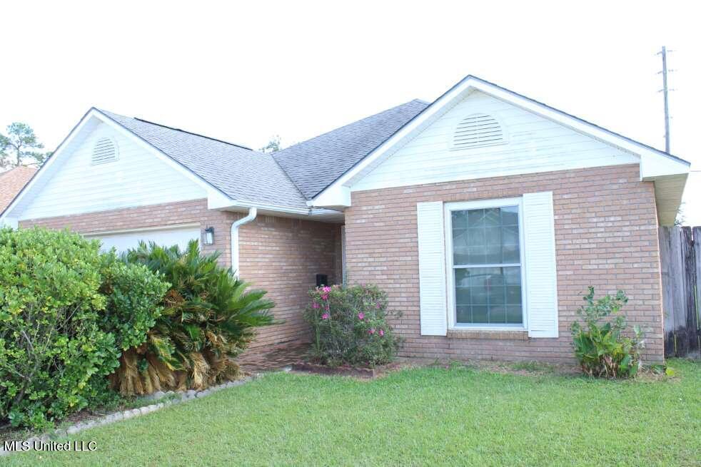 2077 Crane Ridge Biloxi, MS 39532 - Photo 2 of 33 Front