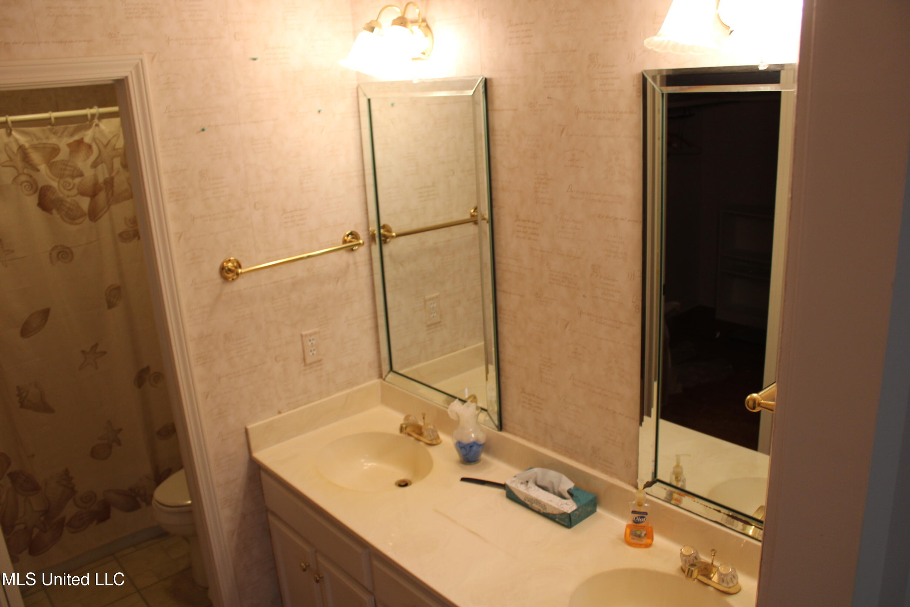 2077 Crane Ridge Biloxi, MS 39532 - Photo 25 of 33 IMG_1530