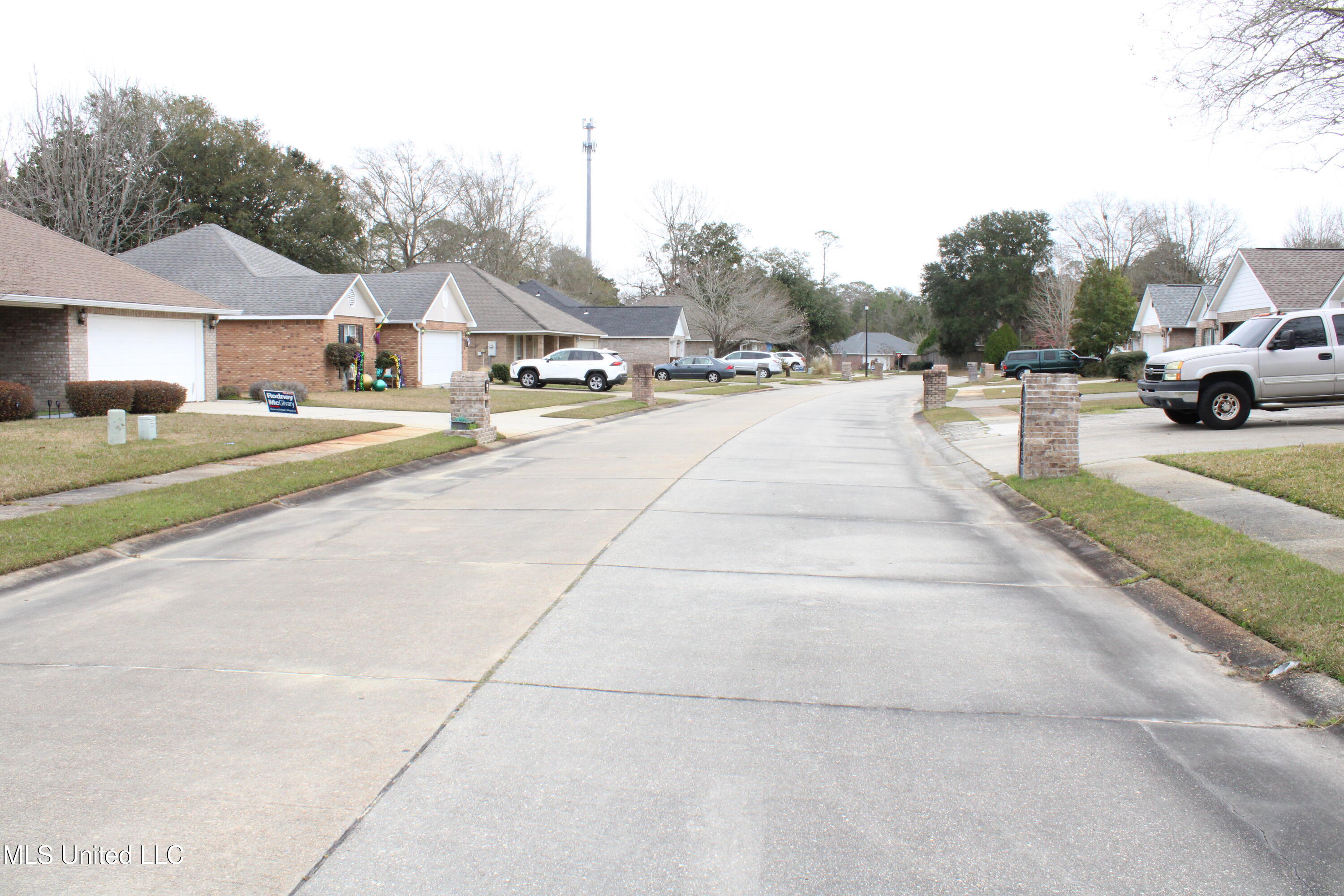 2077 Crane Ridge Biloxi, MS 39532 - Photo 8 of 33 IMG_1548