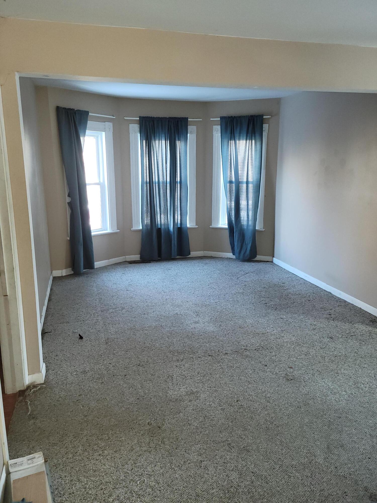 211 Riverside Drive Auburn, ME 04210 - Photo 11 of 38 20211209_115321