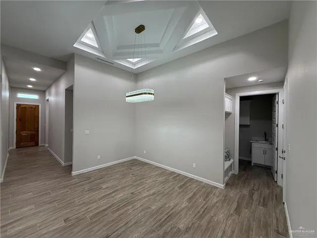 $3,250 | 701 Grayson Avenue, McAllen, TX 78504