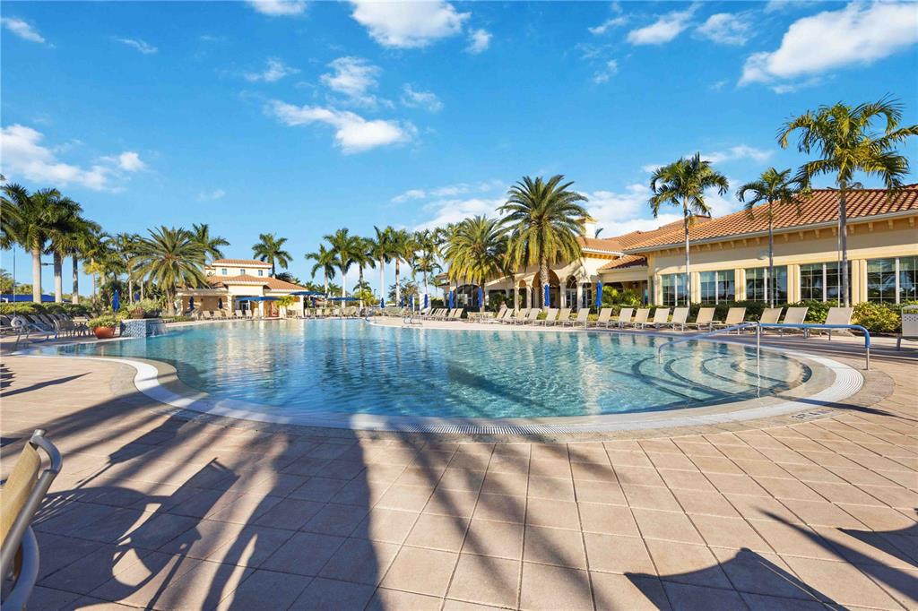13349 Verandi Street Venice, FL 34293 - Photo 65 of 76 a view of swimming pool with outdoor seating and deck