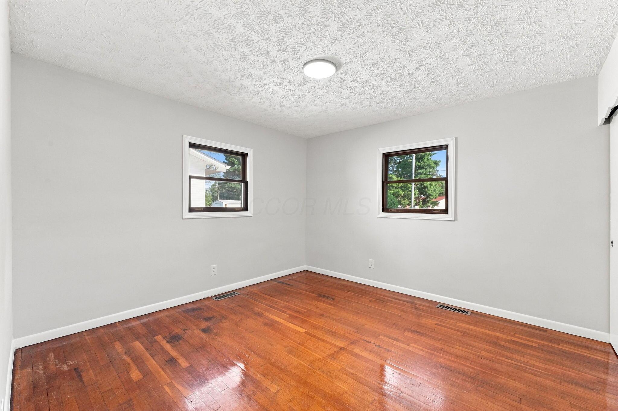 1554 Argus Road Columbus, OH 43227 - Photo 23 of 47 17-web-or-mls-1554-argus-rd