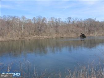 1861 Old Schuylkill Road Spring City, PA 19475 - Photo 3 of 5