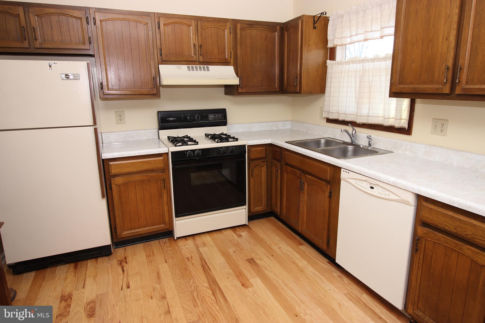 522 West 2nd Avenue Lititz, PA 17543 - Photo 2 of 17
