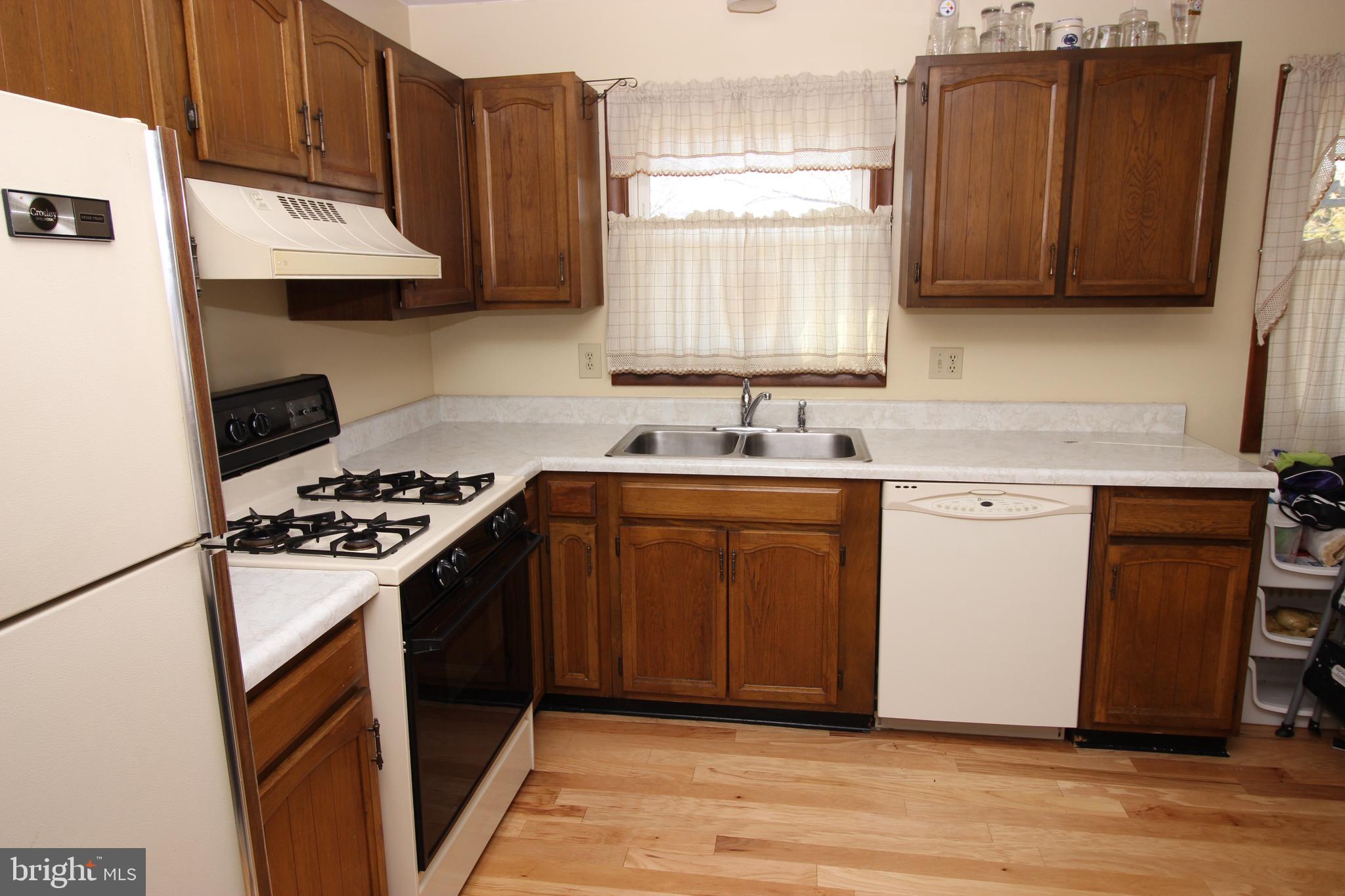 522 West 2nd Avenue Lititz, PA 17543 - Photo 3 of 17