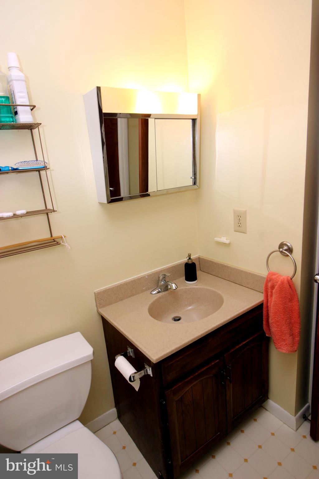 522 West 2nd Avenue Lititz, PA 17543 - Photo 8 of 17