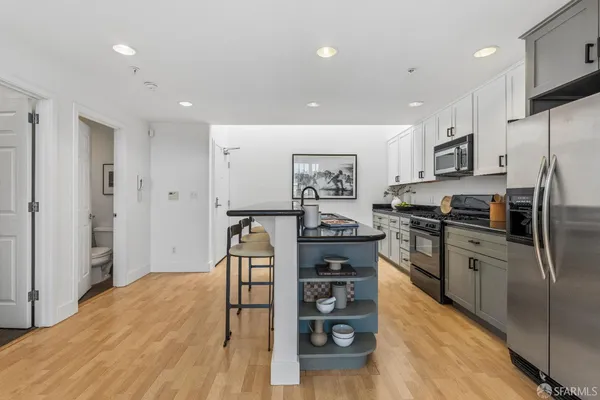 $890,000 | 2132 Folsom Street, Unit 3, San Francisco, CA 94110